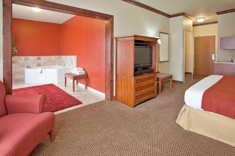 Holiday Inn Express Hotel & Suites Cedar City By Ihg Εξωτερικό φωτογραφία