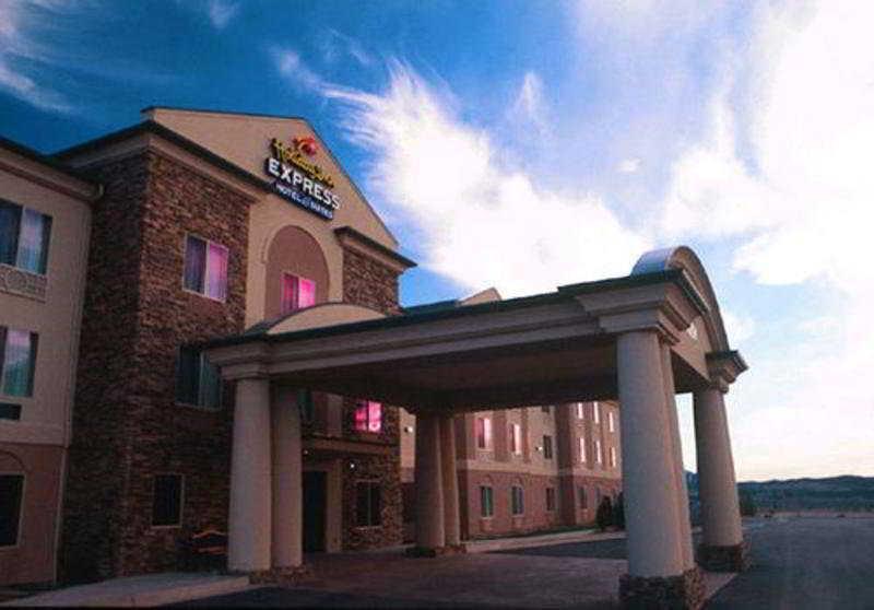 Holiday Inn Express Hotel & Suites Cedar City By Ihg Εξωτερικό φωτογραφία
