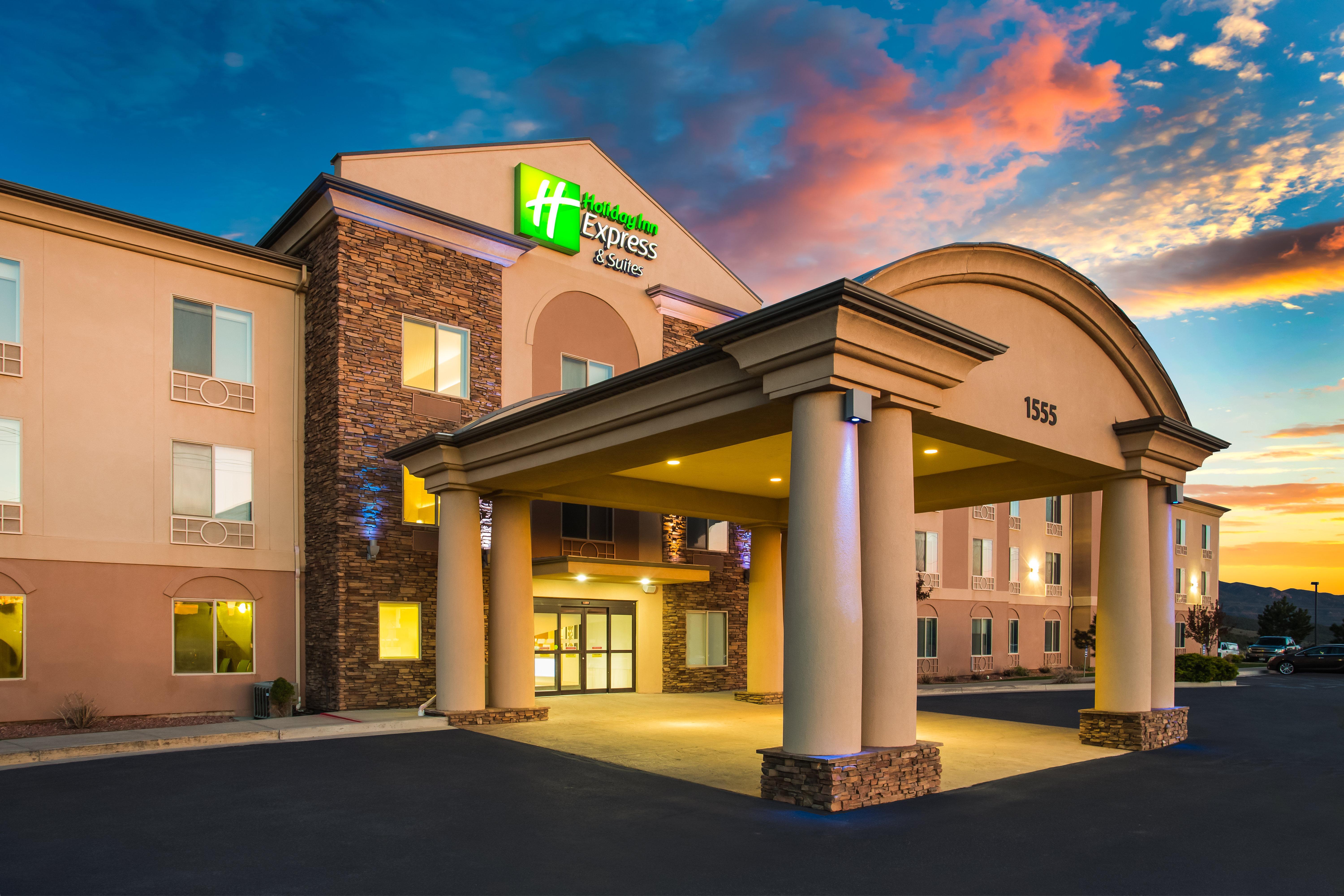 Holiday Inn Express Hotel & Suites Cedar City By Ihg Εξωτερικό φωτογραφία